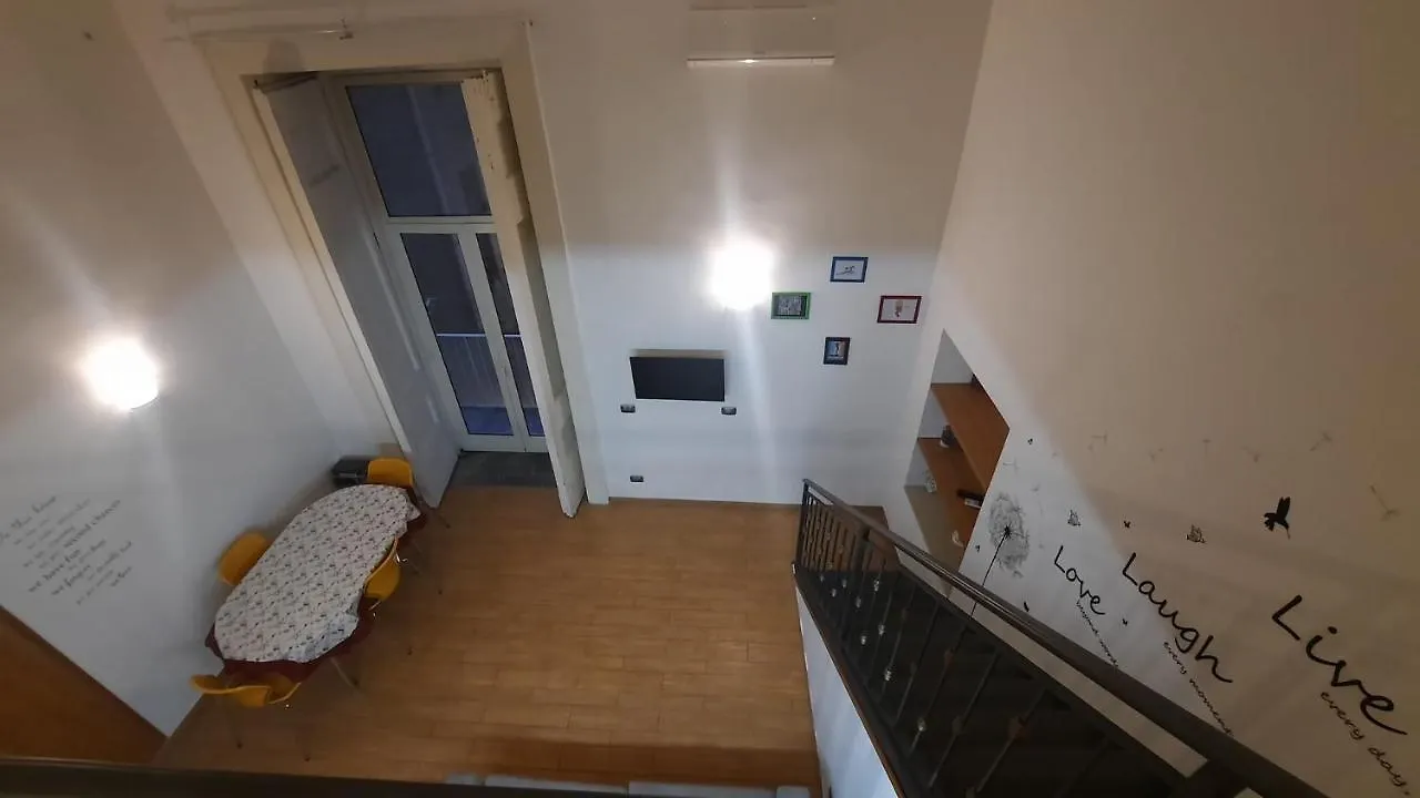 White Home Quartieri Spagnoli Nápoles Italia