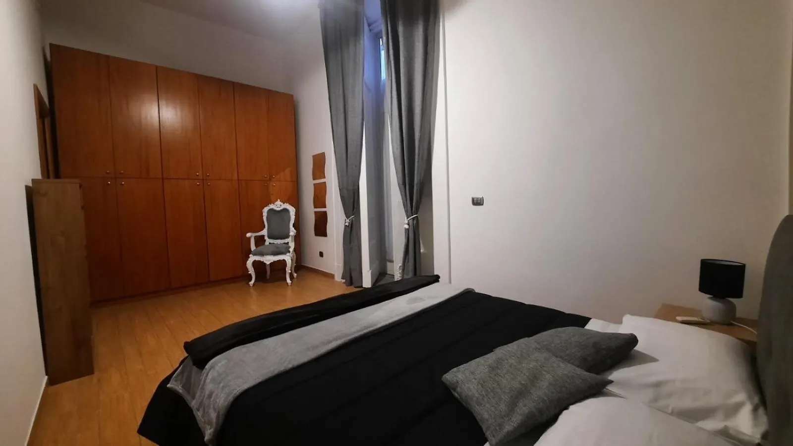 White Home Quartieri Spagnoli Neapel 0*,