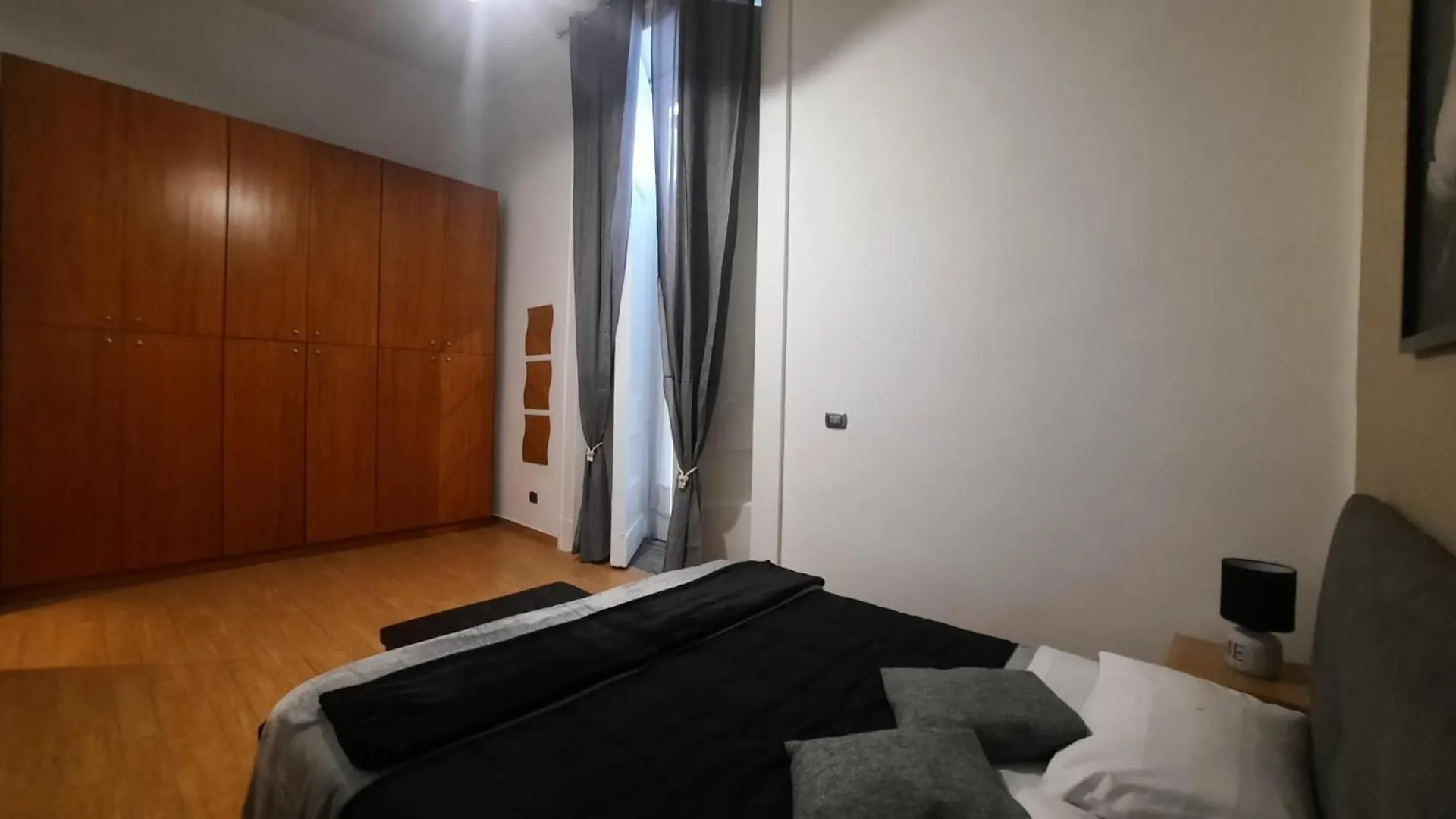 White Home Quartieri Spagnoli Neapel 0*,  Italien