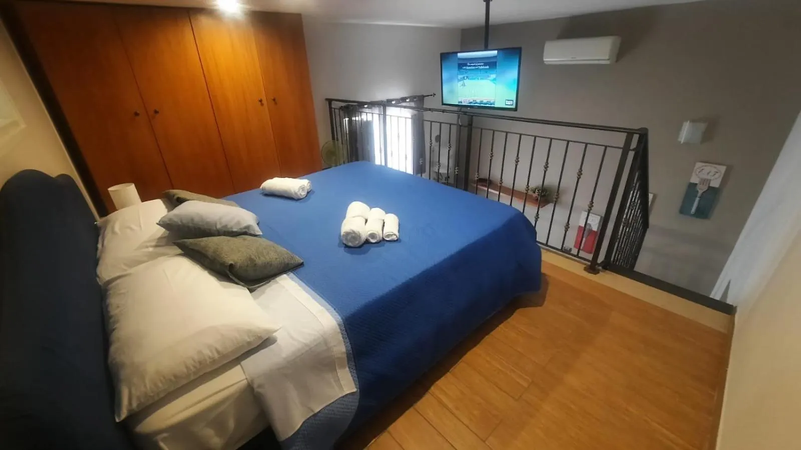 White Home Quartieri Spagnoli Naples 0*,